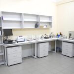 Комплект лабораторной мебели для оснащения судовой лаборатории